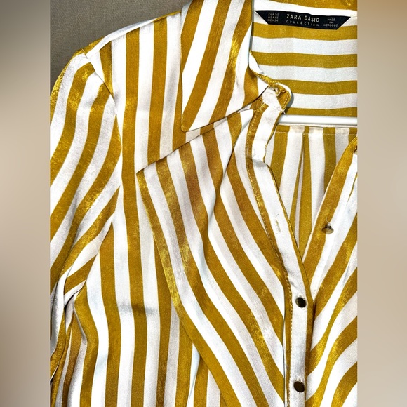 Zara stripped padded satin top - Picture 4 of 5